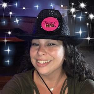 Meet your Posher, Melissa